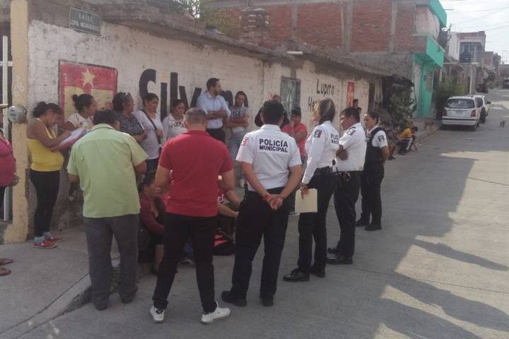 Policía de Morelia lleva a cabo reunión vecinal con colonos de Loma Colorada