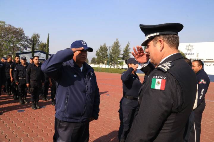 Inician cadetes curso de formación inicial   