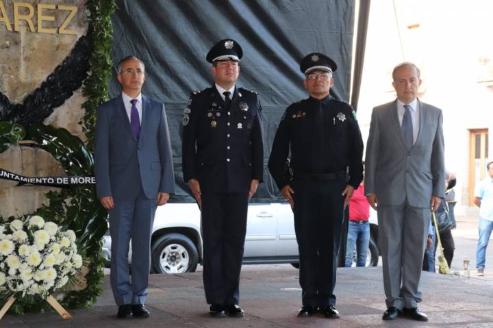 Honra IEESSPP al Benemérito de las Américas