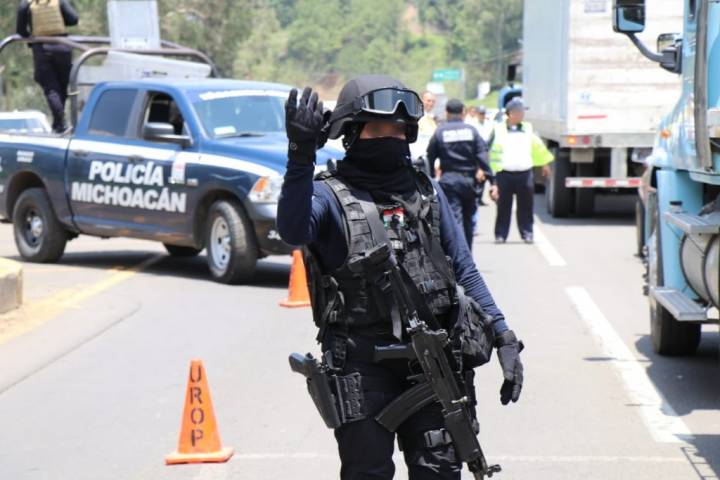 Insatala Policía Michoacán filtros de revisión en Uruapan       