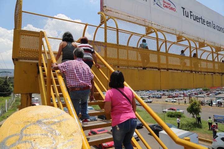 Disminuyen en un 50 por ciento los atropellamientos cerca de puentes peatonales en Morelia: SSP      