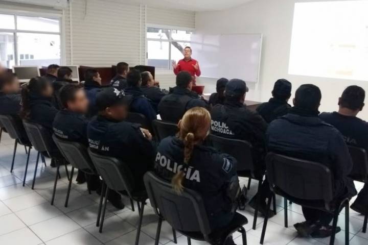 Brinda SSP capacitación en materia de seguridad vial a elementos policiales       