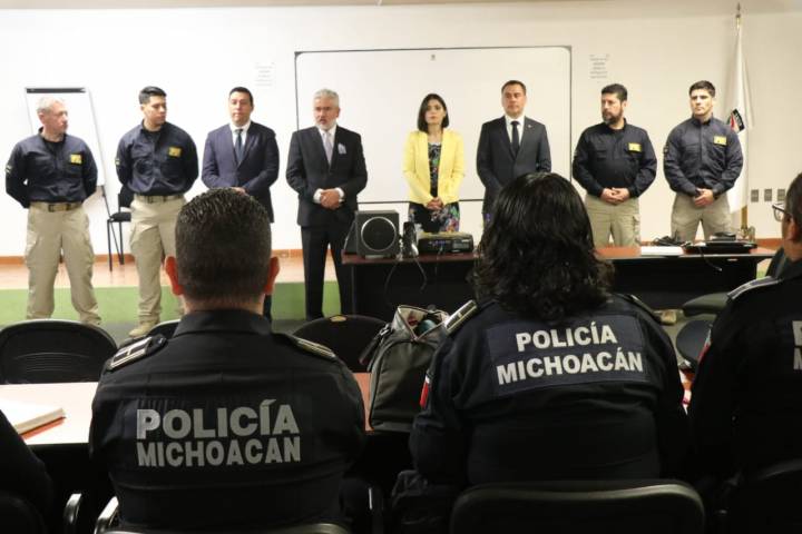 Policías de Michoacán reciben capacitación de especialistas chilenos      