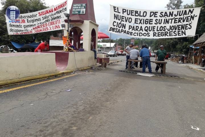 Liberan bloqueo, pero sigue toma de alcaldía en Nuevo Parangaricutiro