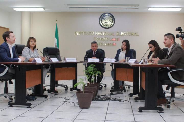 Convocan Gobiernos de Morelia y Uruapan a jóvenes a 1er. Debate Intermunicipal