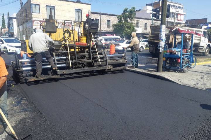 Gobierno de Morelia reencarpeta la avenida Madero, entre Periodismo y Calzada La Huerta