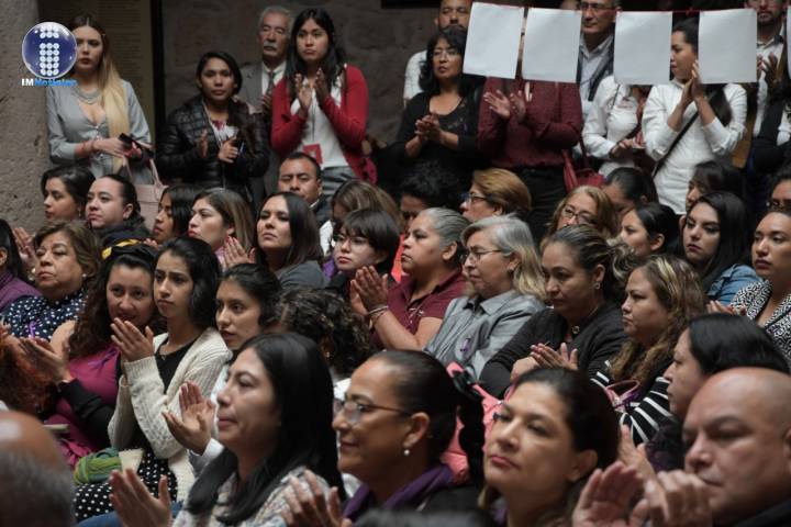 La lucha de las mujeres es responsabilidad de todas y todos: Raúl Morón