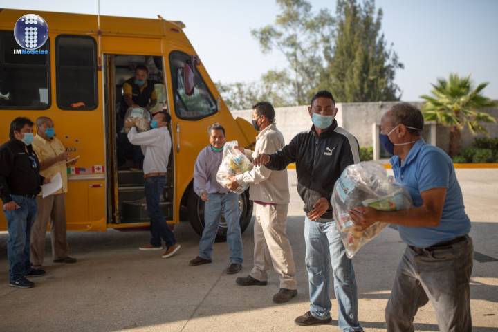 Entrega Raúl Morón paquetes alimentarios en zonas rurales de Morelia