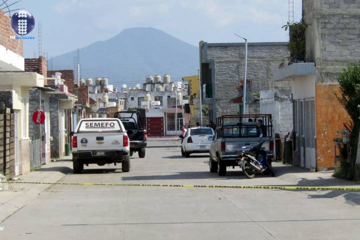 Joven es acribillado a tiros dentro de su casa en el Fraccionamiento Altamira 