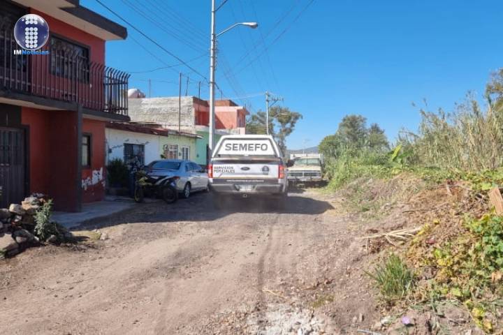 Hallan cadáver baleado en canal de aguas negras en El Realejo