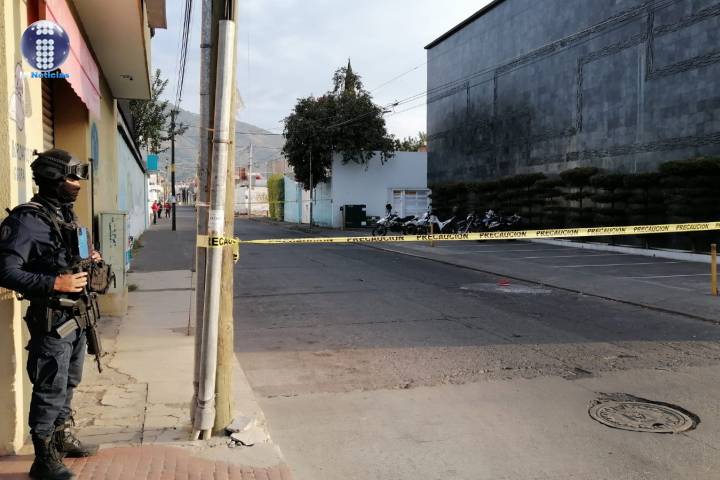 Hallan cadáver semidesnudo y con golpes de una mujer, en Uruapan 