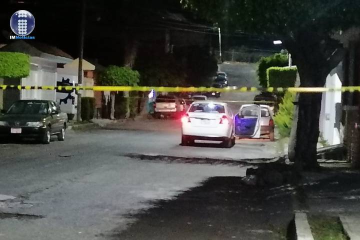 Taxista es asesinado a balazos dentro de unidad en la colonia Gandarillas