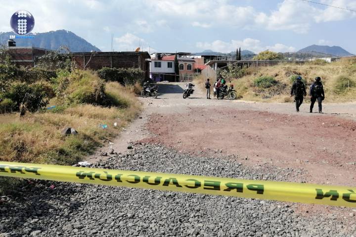 Joven es acribillado a tiros en San Juan Evangelista 