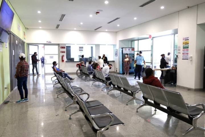 Hospitales y centros de salud en Michoacán operan con normalidad: SSM  