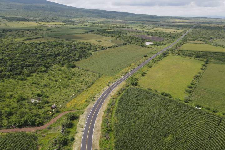 Gobierno de Michoacán ha rehabilitado 50 % de la red carretera: SCOP