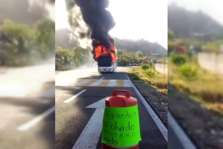 Bloqueo y quema de vehículos tras homicidio de autoridades comunales de Pomaro