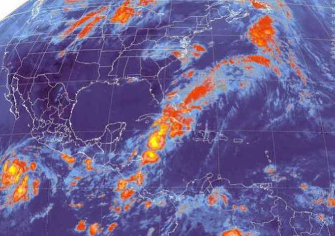 Alerta en la Costa Michoacana por huracán Bud